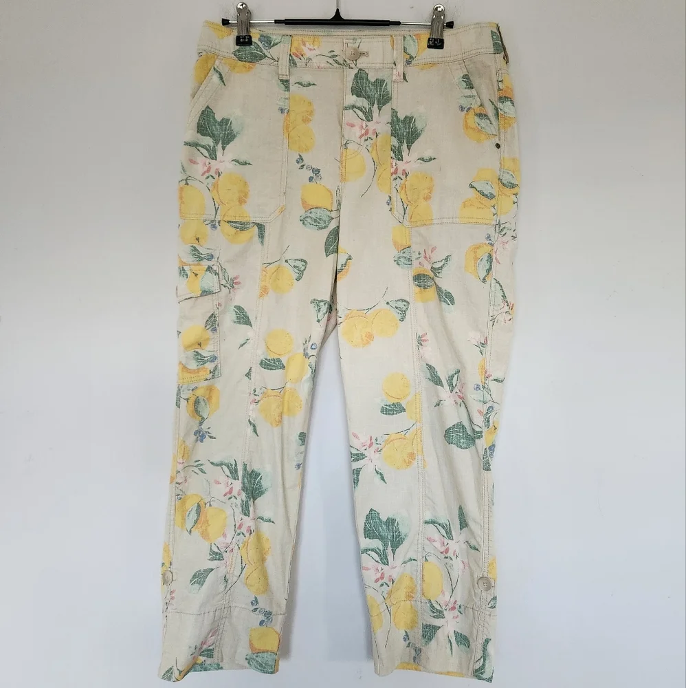 Chicos Pants Cream Yellow Lemon Pink Flower Cargo Cropped Mid Rise Utility 0/4